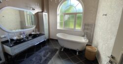 في مجمع بيليكان هيل فيلا مفروشة للبيع   بتصميم رائع واثاث فاخر