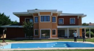  فيلا مستقلة بإطلالة على الطبيعة خلابةمثالية للسكن العائلي في بيوك جكمجة